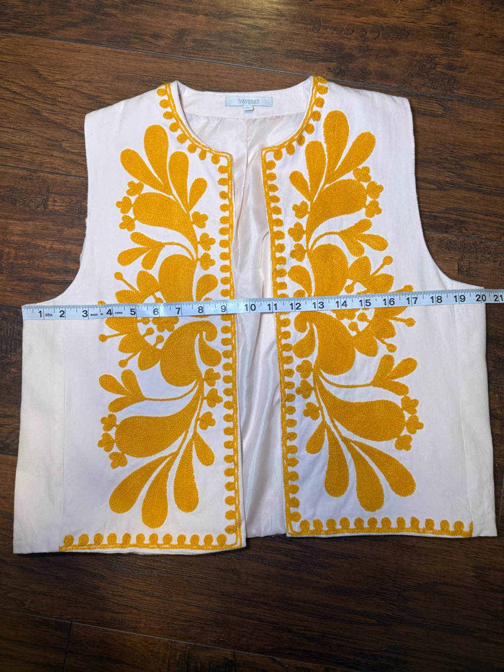 Veveret Boho Embroidered Vest L Cream Yellow Floral Open Front Festival Cottage - Picture 10 of 12